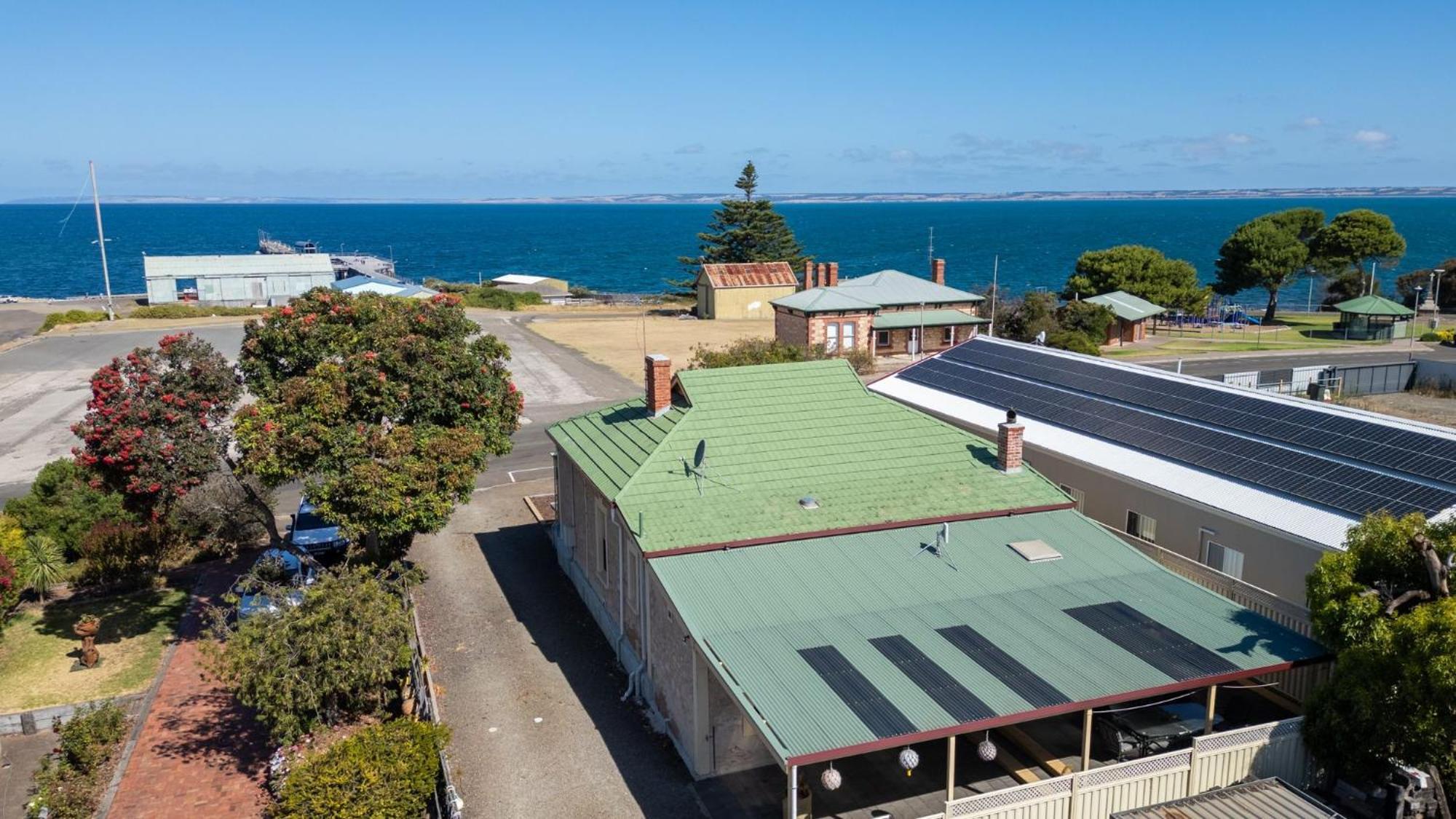 Armadale House - Kingscote Vila Exterior foto